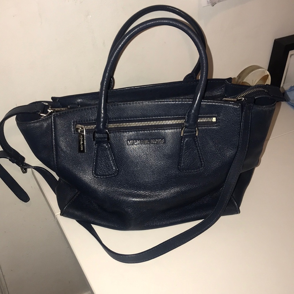 Mk handbag 🔴
